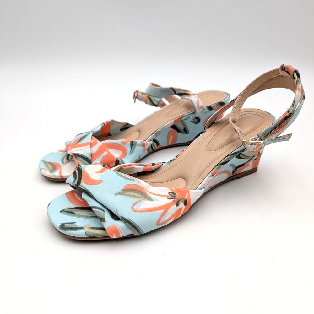 Adrienne Vittadini Angi Wedge Heel Sandal Women's Blue/Coral Size US7 EU37